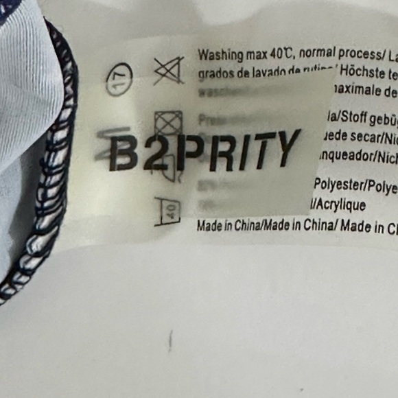 B 2 Prity sz med 1 piece swimsuit in a blue & white beachy look Nearly new - Picture 12 of 14